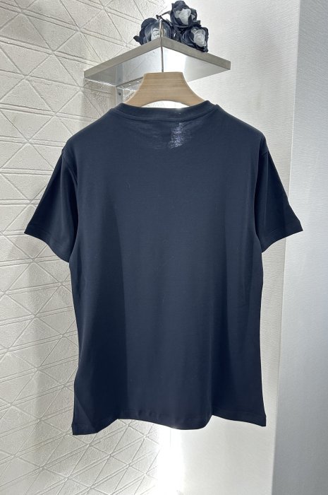 T-shirt women's фото 2