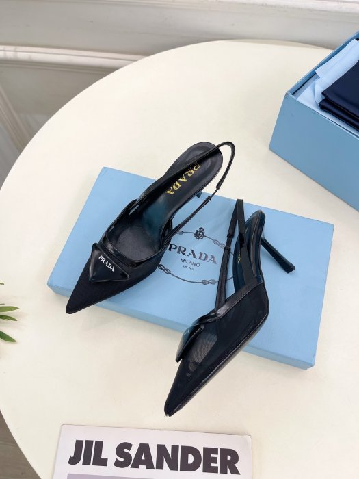 Босоножки фото 4