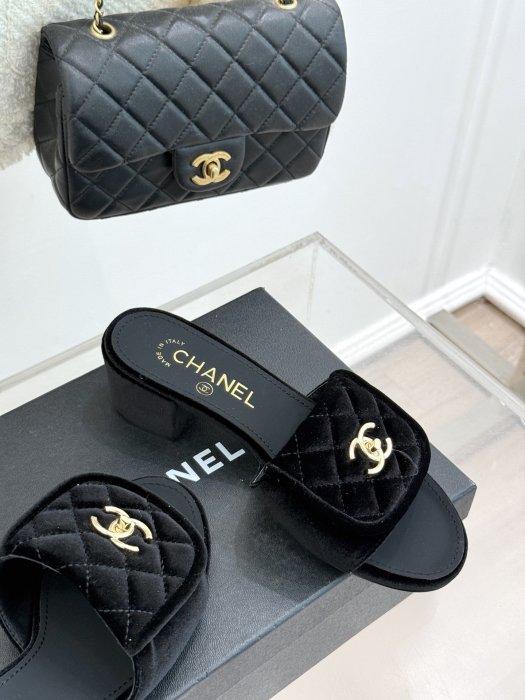 Босоножки фото 5