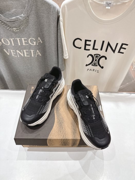 Кросівки фото 2