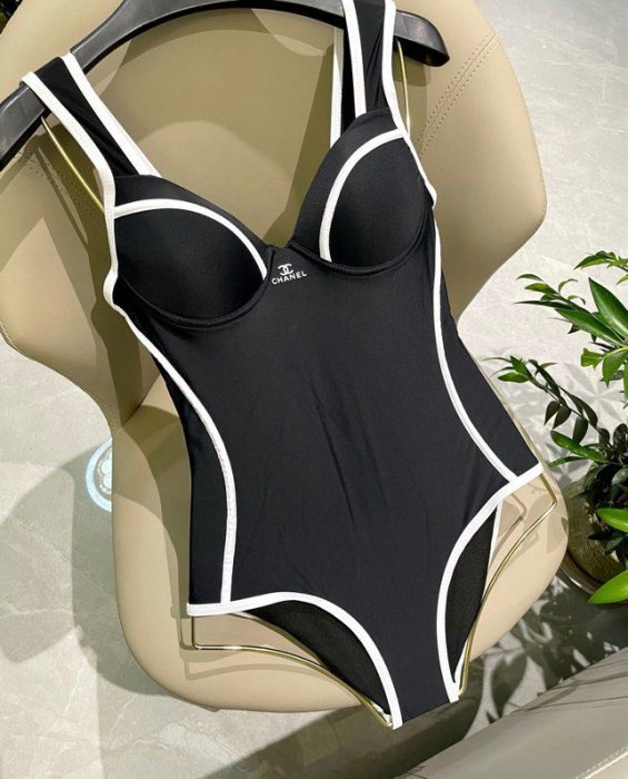 Swimsuit фото 8