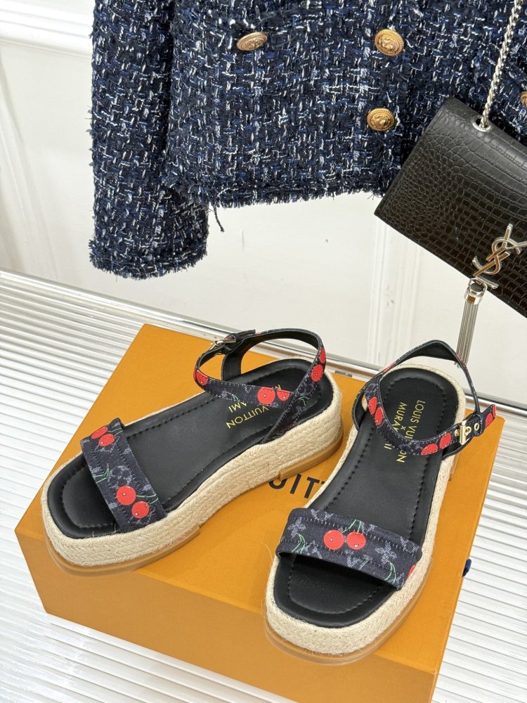 Босоніжки фото 2