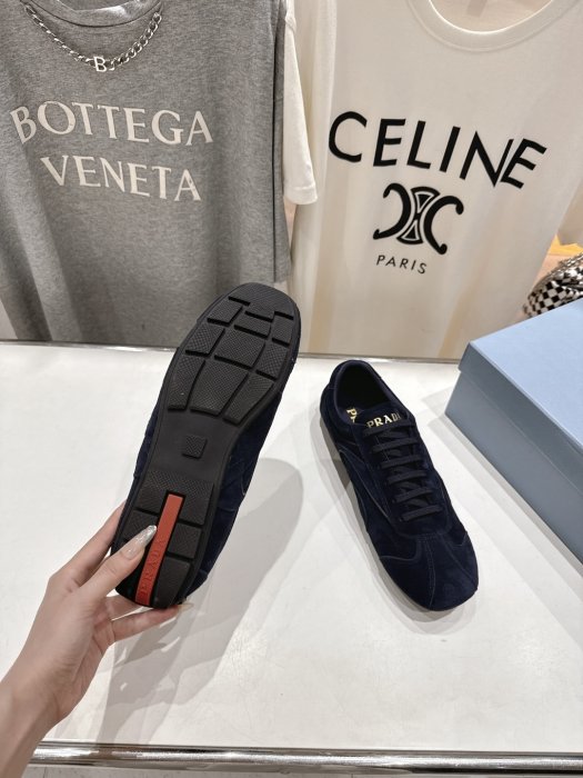 Кроссовки фото 9