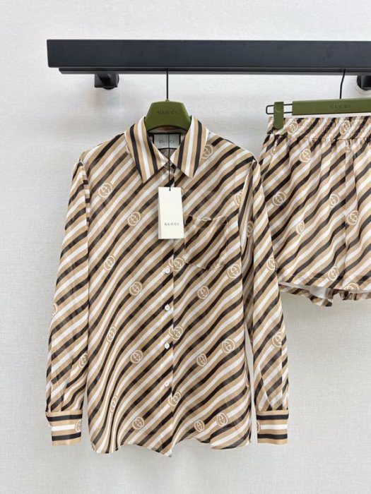 Costume female фото 3