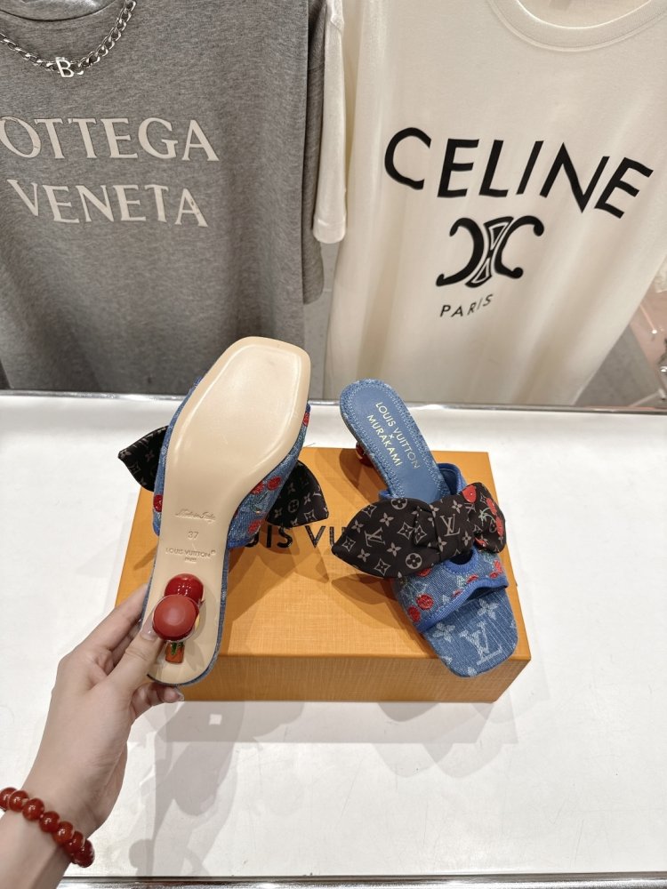 Босоножки фото 9