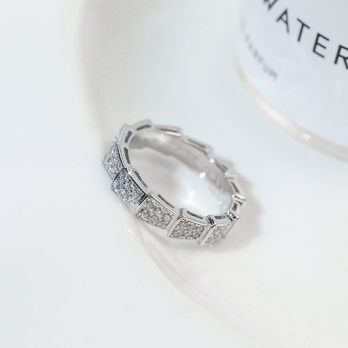 Ring фото 8