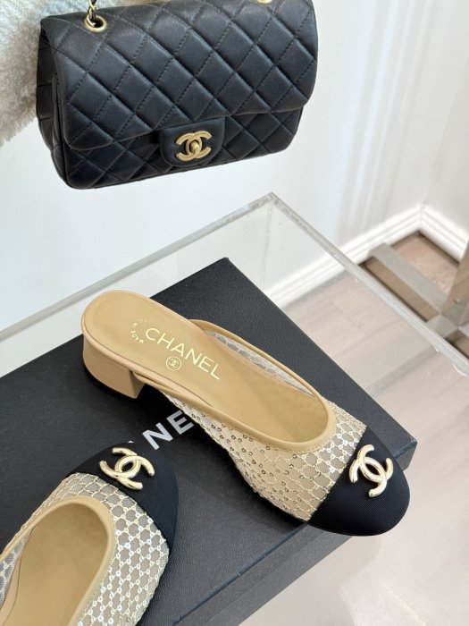 Босоножки фото 5