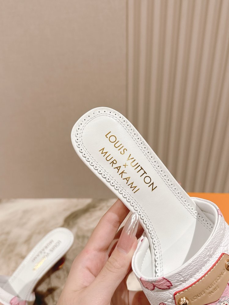 Босоножки фото 4