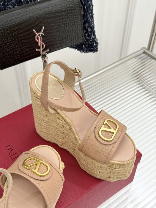 Босоніжки фото 5