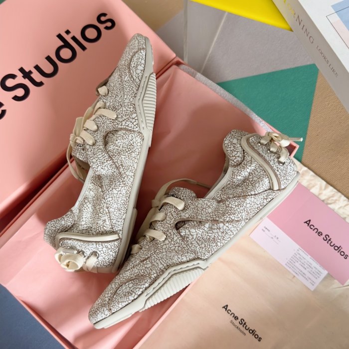 Кросівки фото 6