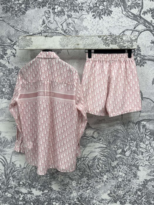 Костюм женский фото 7