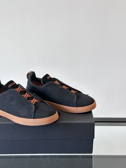 Кросівки чоловічі фото 7