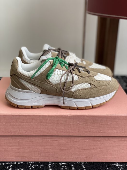 Кроссовки фото 2