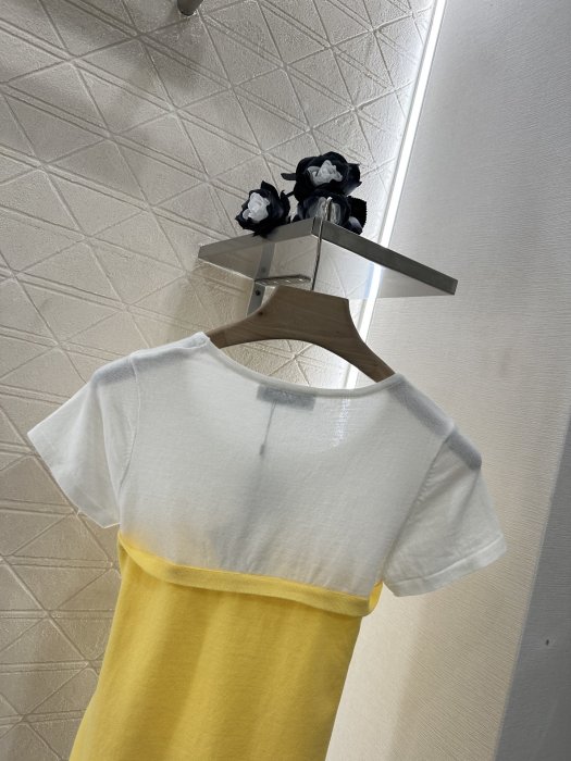 Футболка женская фото 5