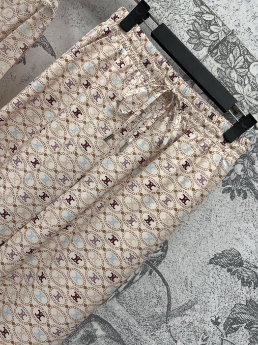 Костюм жіночий фото 4