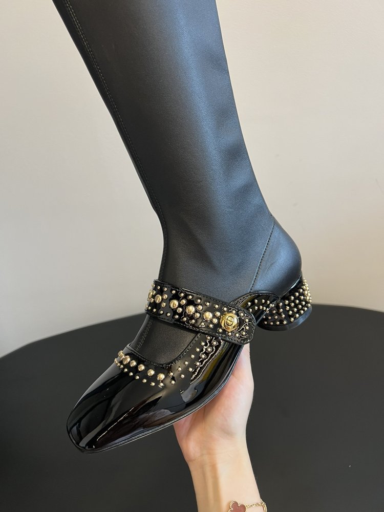 Сапоги женские фото 7