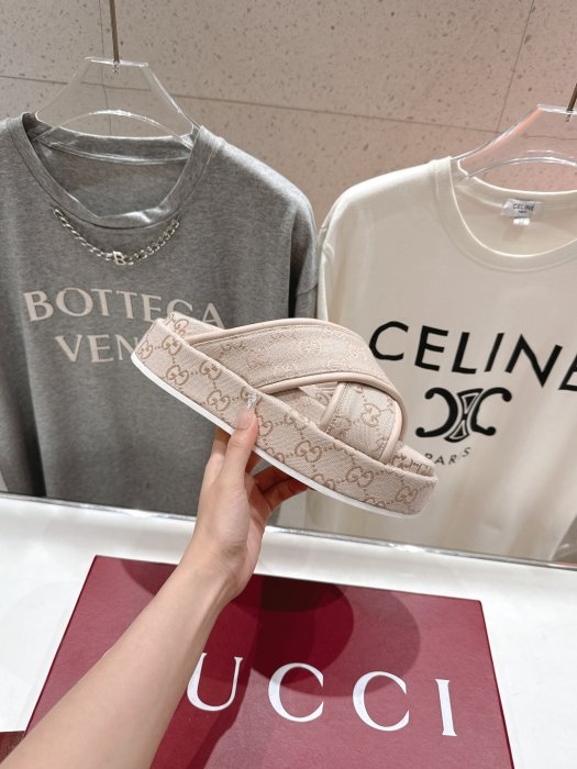 Шлепанцы фото 4