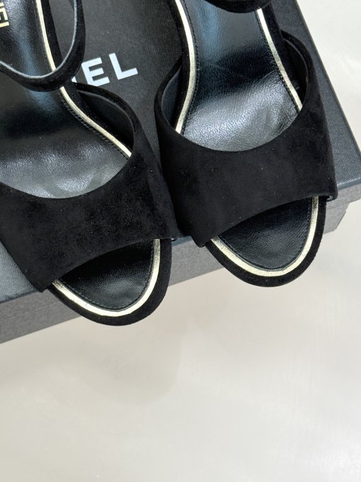 Босоножки фото 7