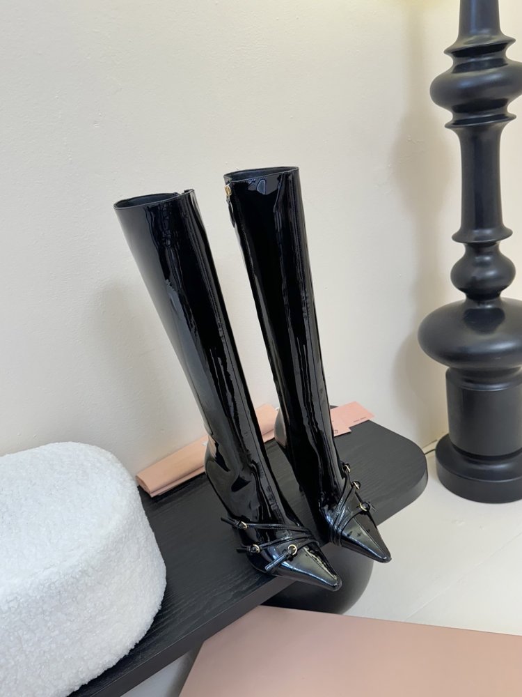 Сапоги женские