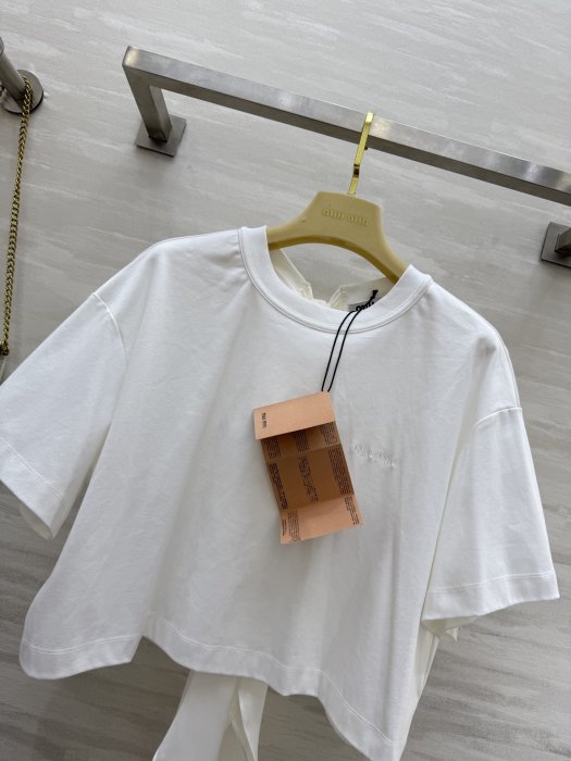 T-shirt women's фото 2