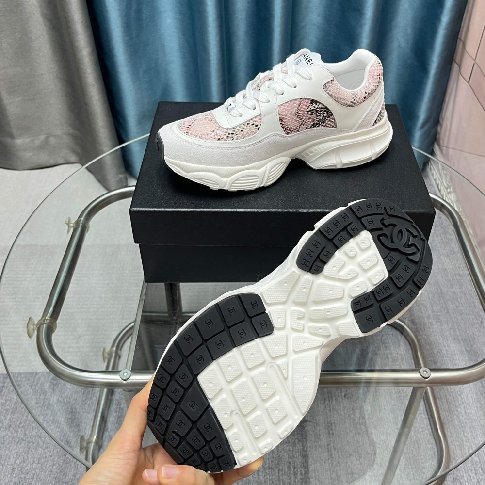 Кроссовки женские фото 6