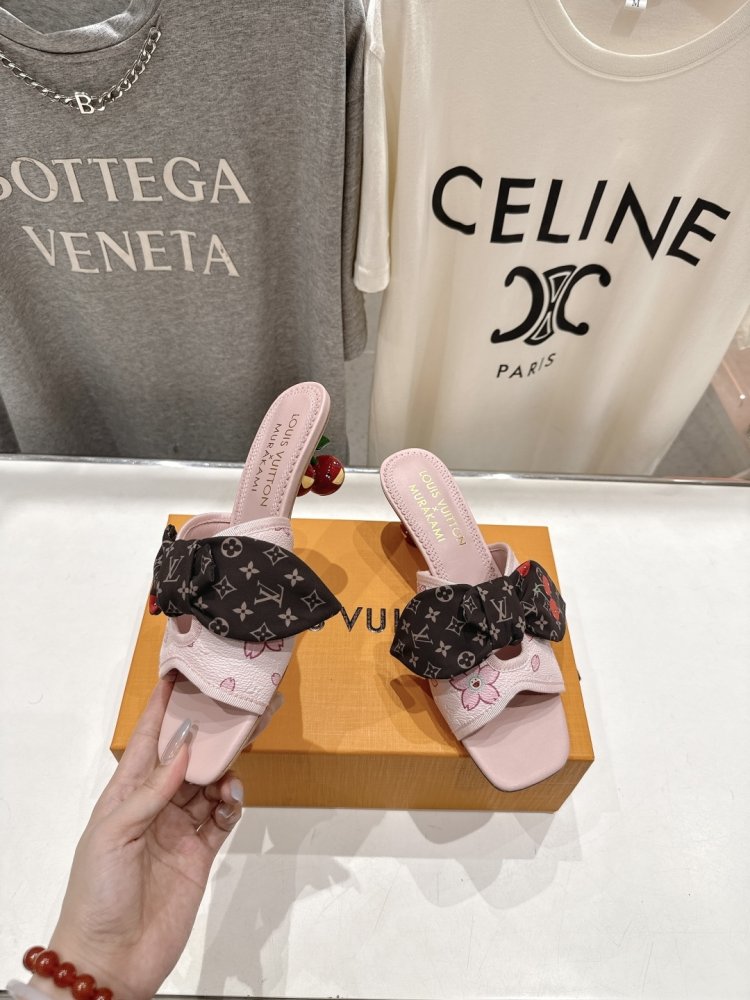 Босоножки фото 4