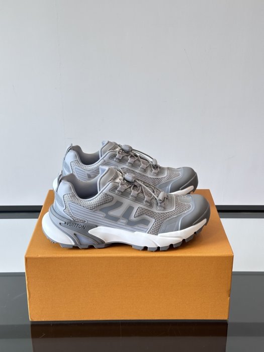 Кроссовки мужские