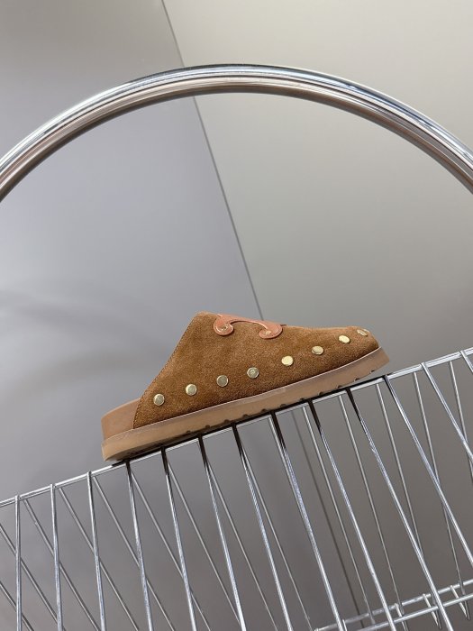 Шлепанцы женские фото 5