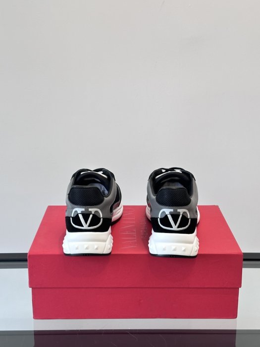 Кроссовки фото 7