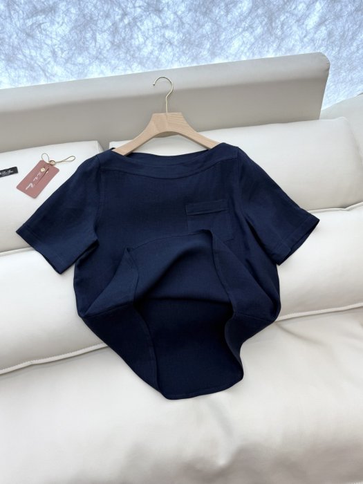 T-shirt women's фото 5