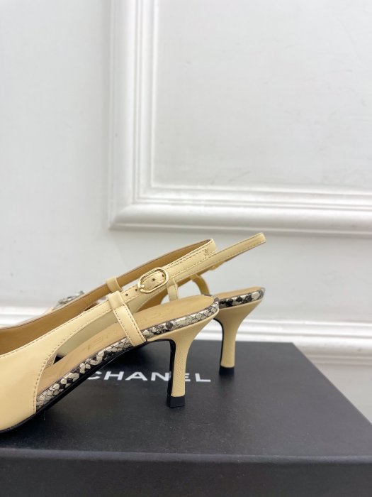 Босоножки фото 6