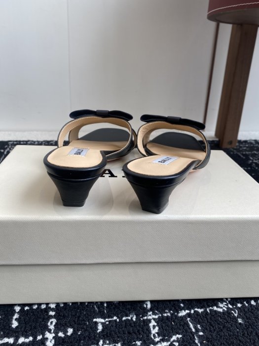 Босоніжки фото 8