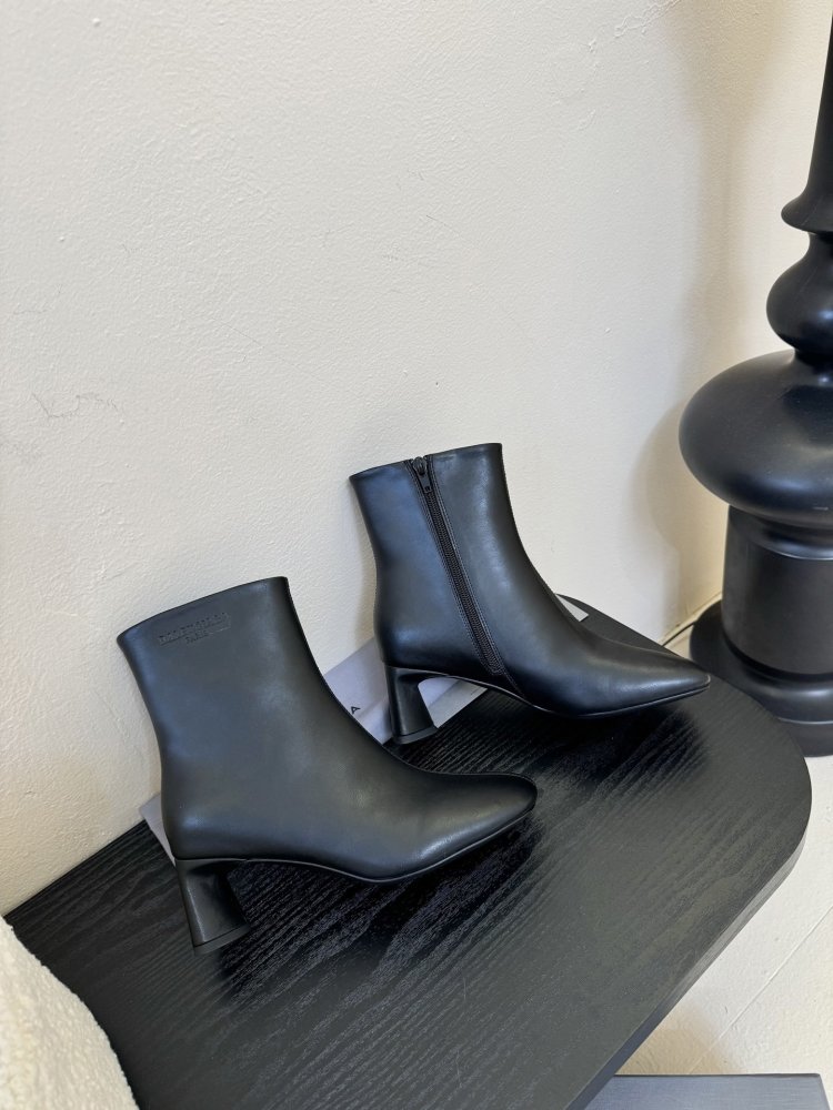 Ботинки женские фото 4