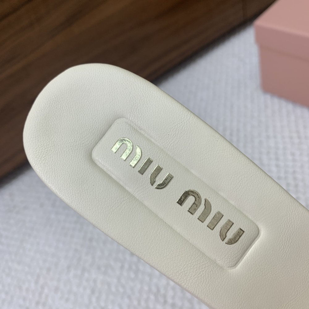 Босоніжки фото 7