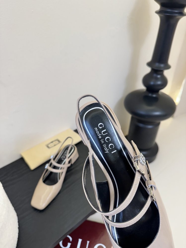 Босоніжки фото 8