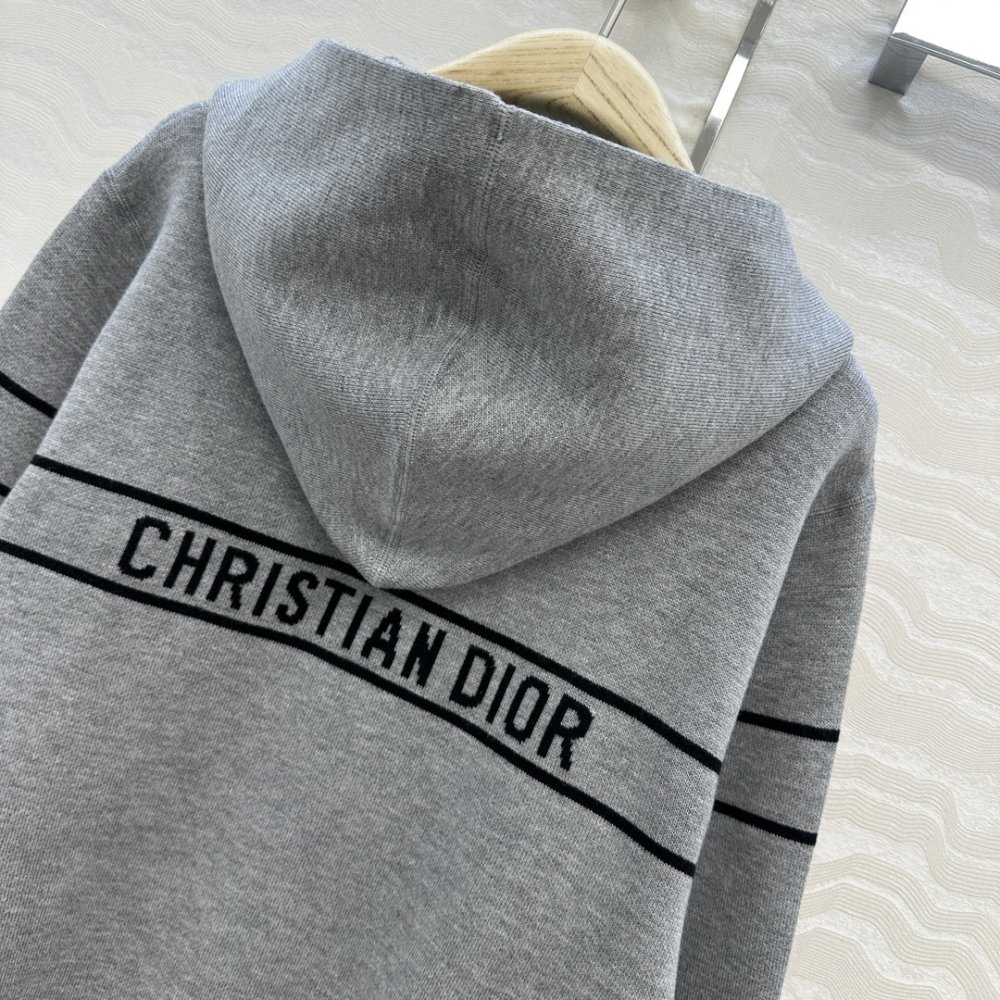 Кофта жіноча фото 9