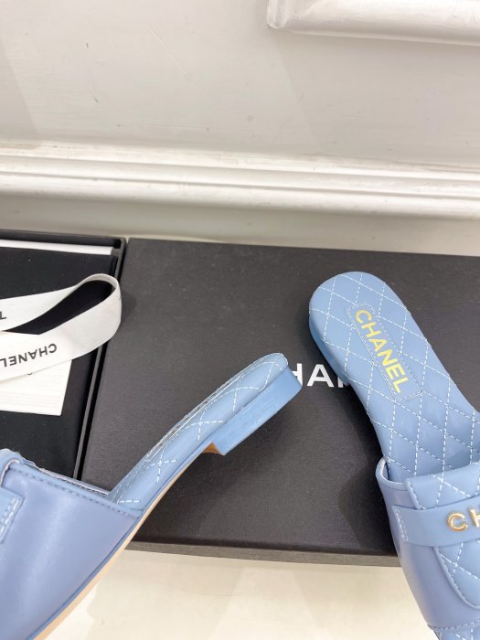 Шлепанцы фото 7