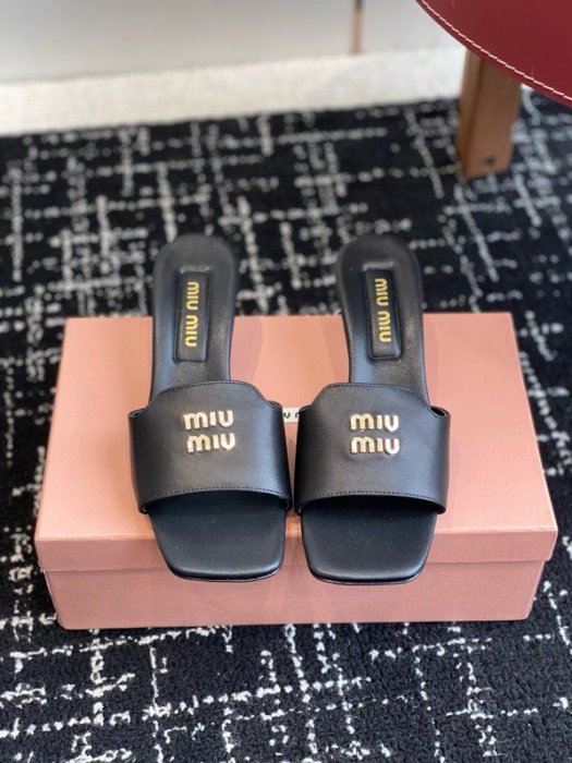 Босоножки фото 6