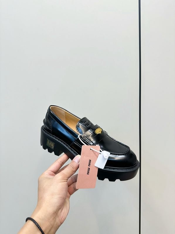 Лоферы женские на платформе