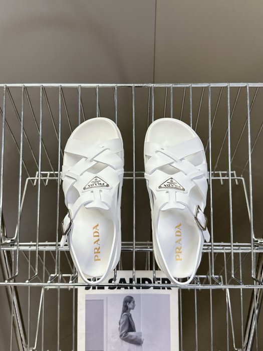 Сандалии женские фото 6