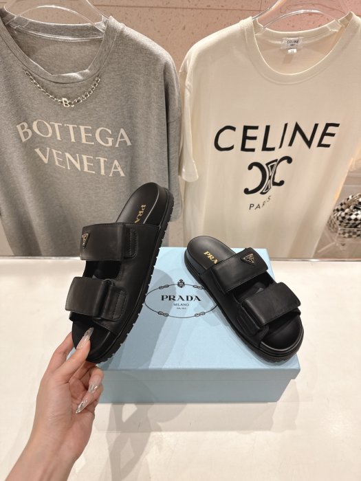 Шлепанцы фото 4