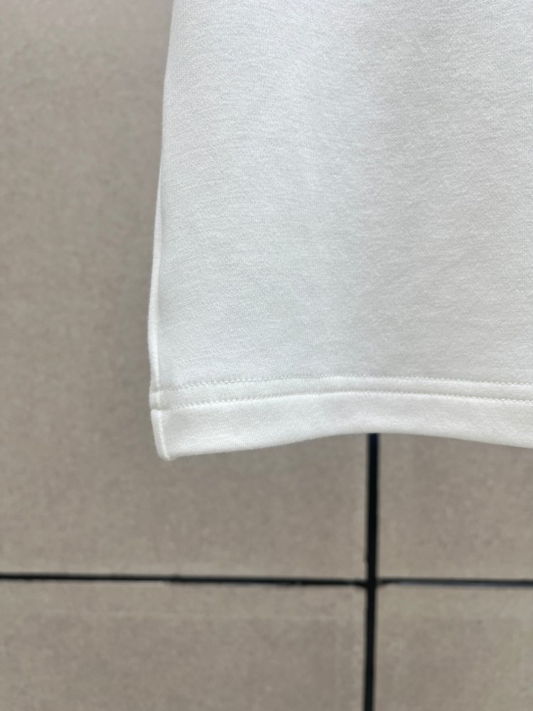 T-shirt women's фото 6