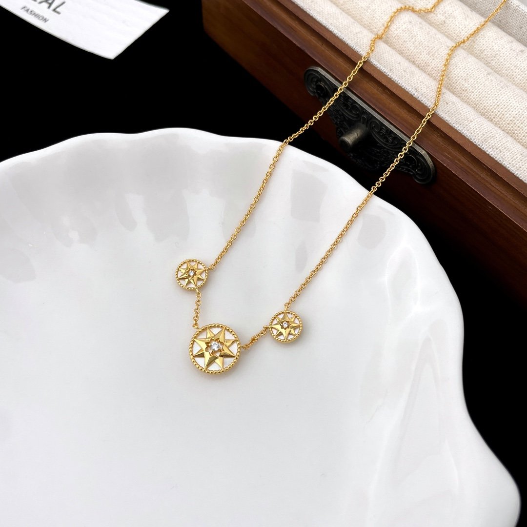 Gold necklace ROSE DES VENTS фото 6