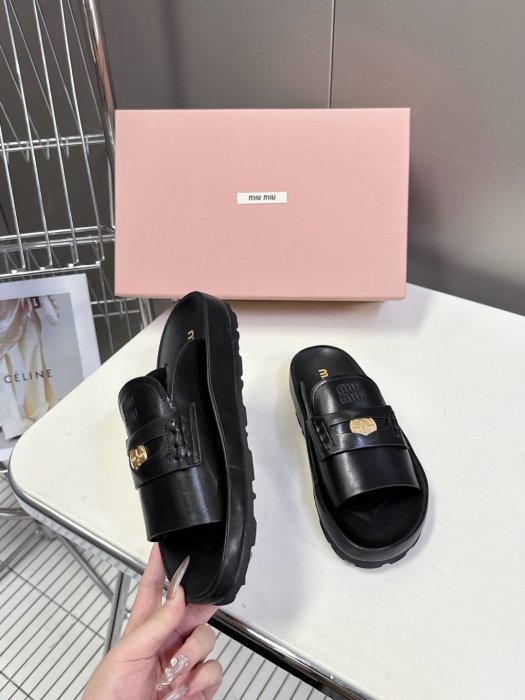 Шлепанцы женские фото 4