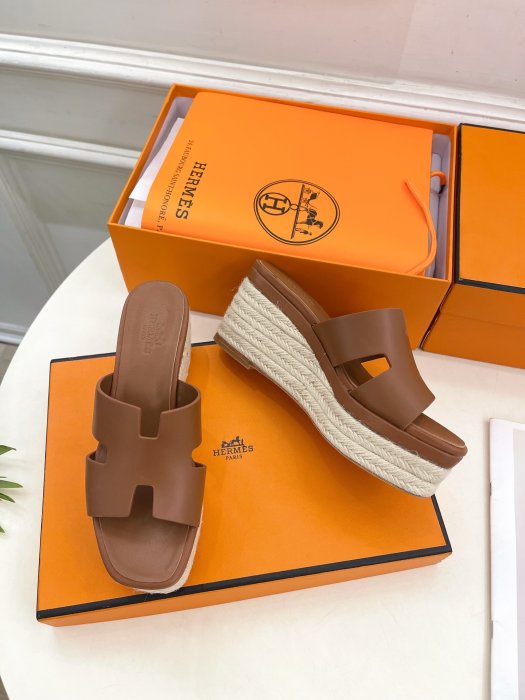 Босоножки фото 4