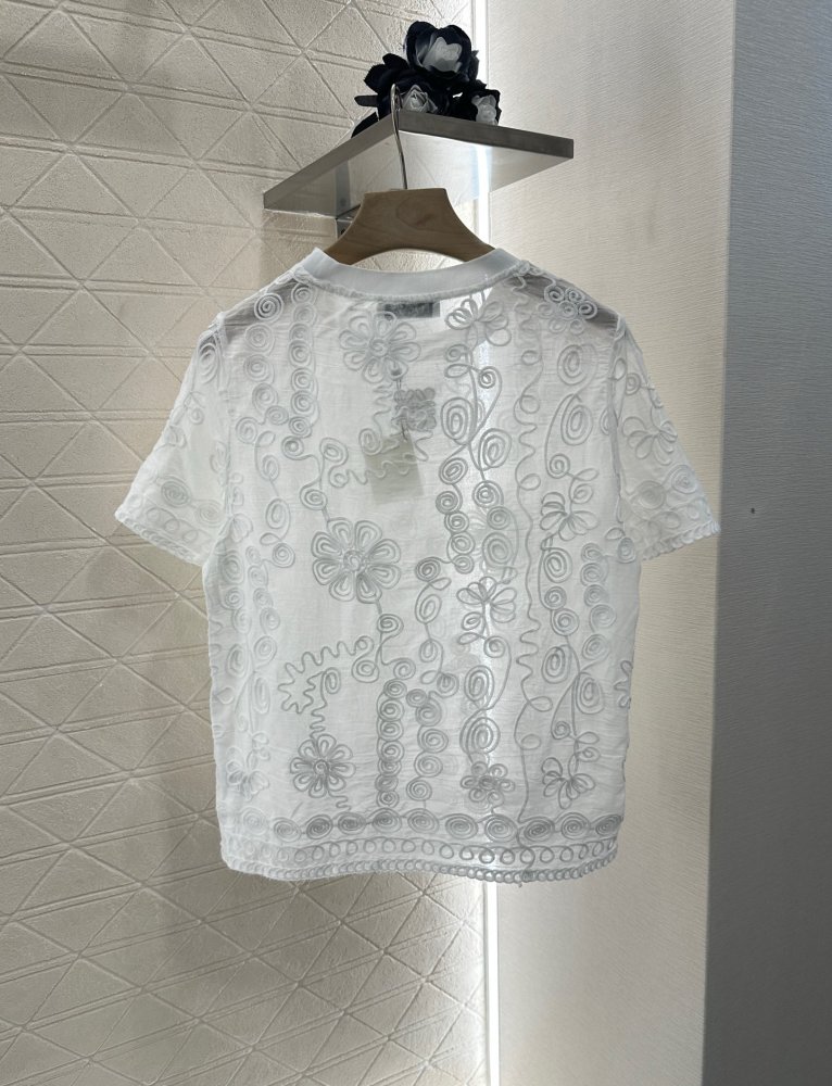 Футболка жіноча фото 2