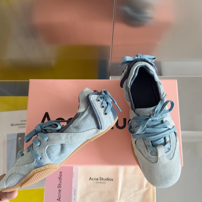 Кросівки фото 3