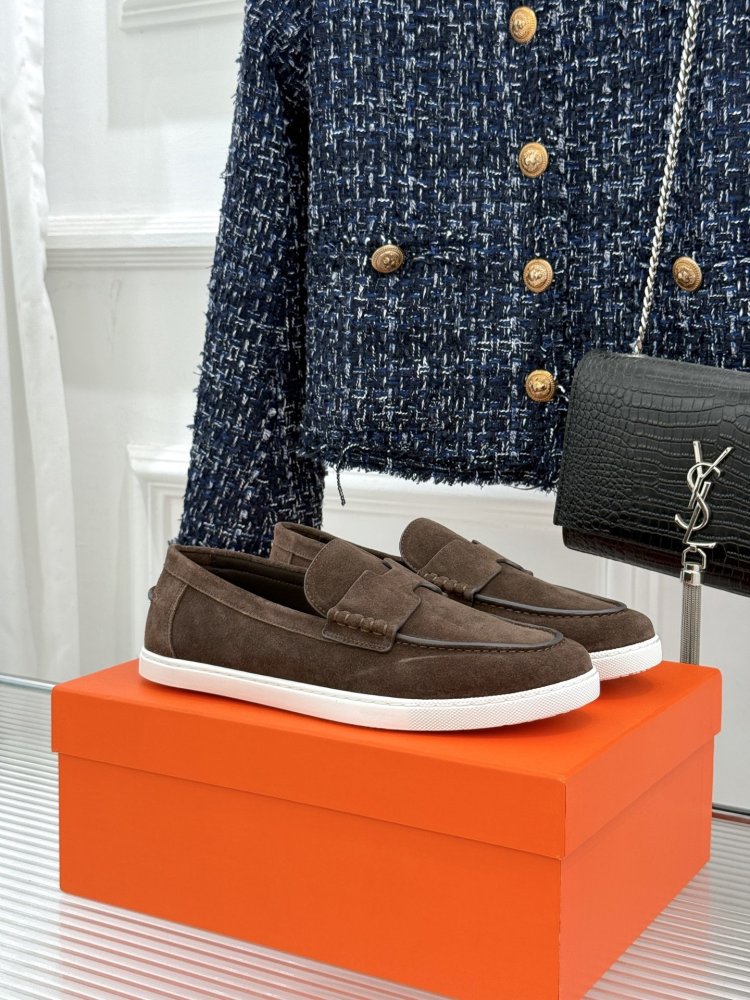 Лоферы женские