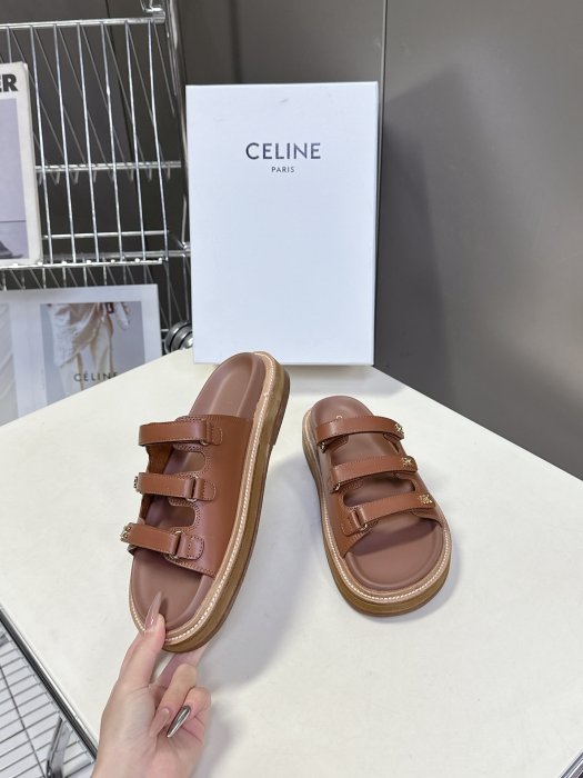 Шлепанцы фото 4