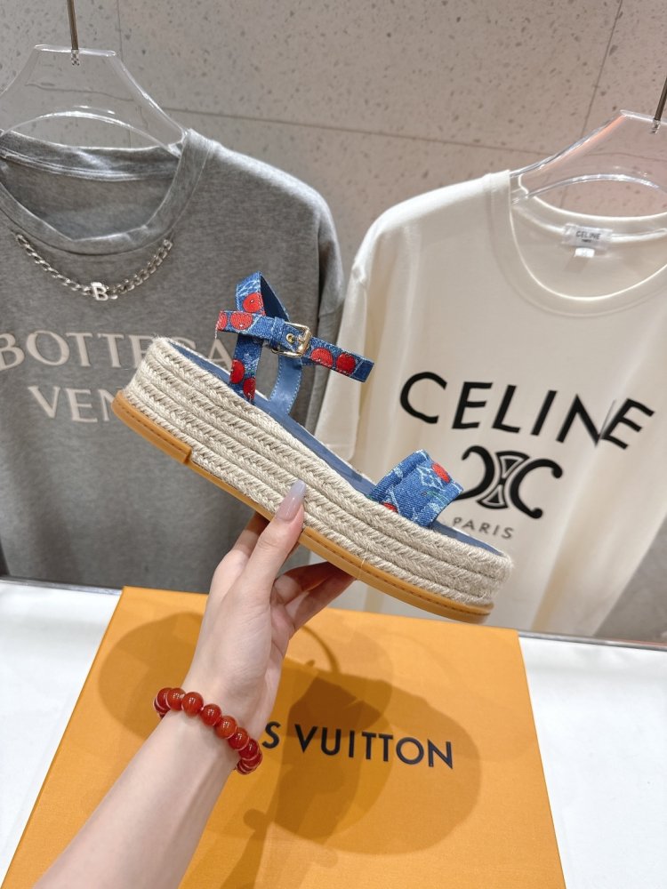 Sandals women's фото 5